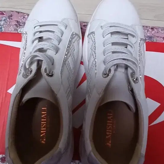 [BUNJANG] Michel by Tandy Sneakers (245mm) / 미셸바이탠디 스니커즈(245mm)