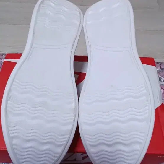 [BUNJANG] Michel by Tandy Sneakers (245mm) / 미셸바이탠디 스니커즈(245mm)