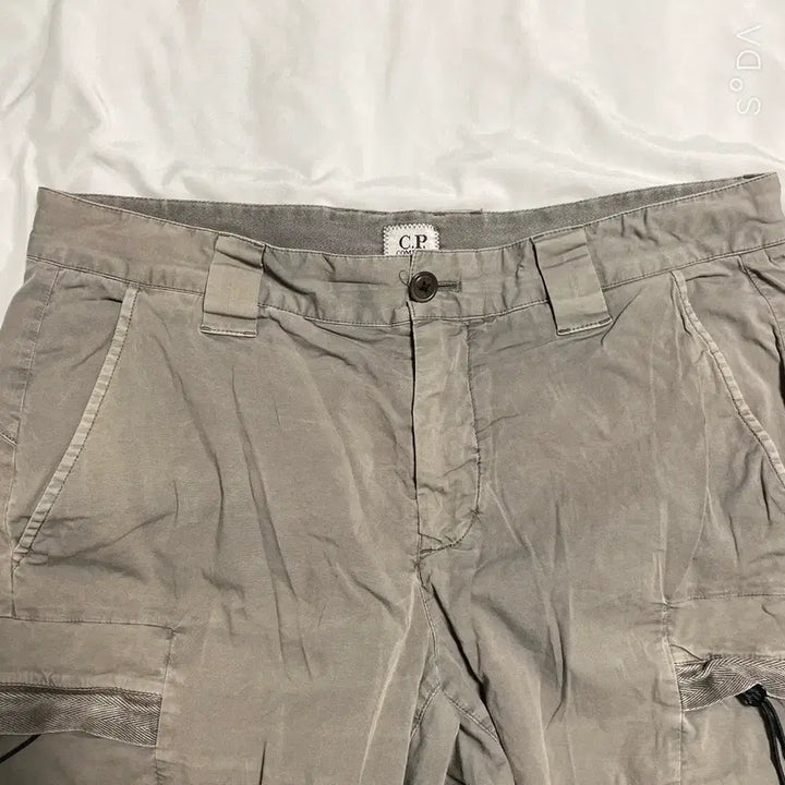 [BUNJANG] CP Company Cargo Jogger Pants / CP컴퍼니 카고 조거 팬츠