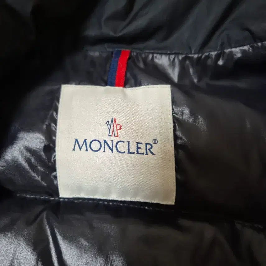 [BUNJANG] Moncler Men's Padded Jacket (Size 1) / 정품)몽클레어 남성 패딩  1사이즈