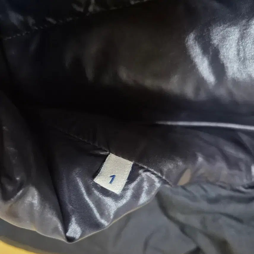 [BUNJANG] Moncler Men's Padded Jacket (Size 1) / 정품)몽클레어 남성 패딩  1사이즈