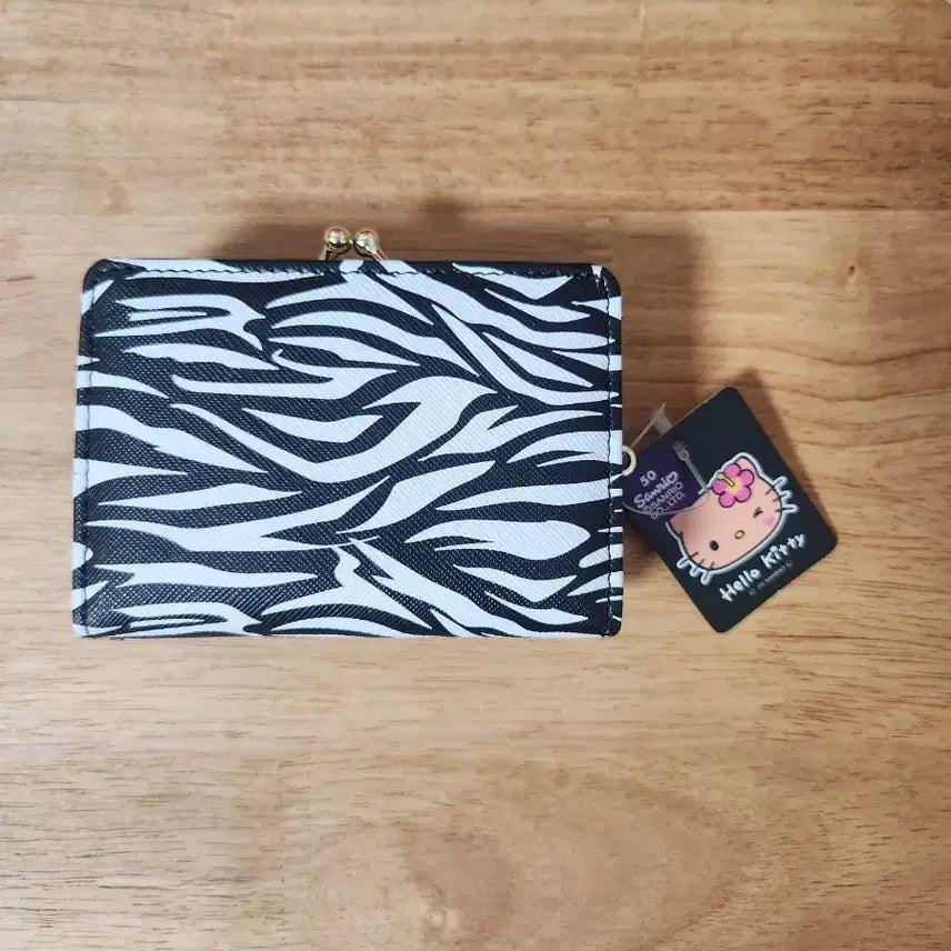 [BUNJANG] Hello Kitty Trifold Wallet / 헬로키티 3단지갑