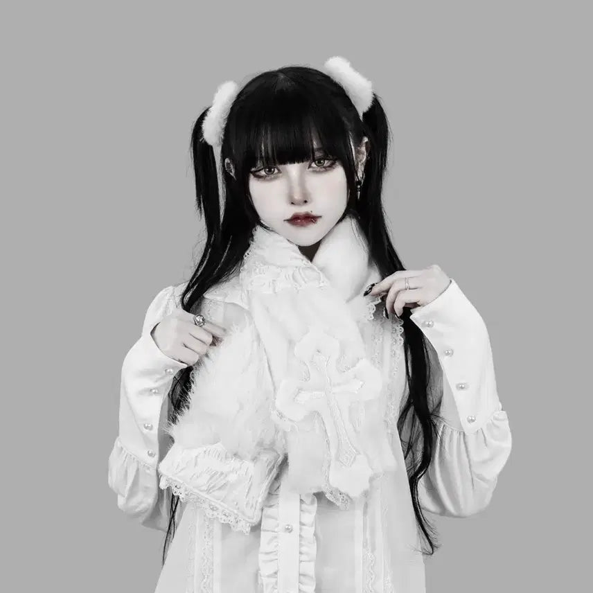 [BUNJANG] Dimmoire Cross Covenant Patchwork Muffler White Gothic / Dimmoire 딤모아르 십자의 서약 츠기하기 목도리 머플러 화이트 고딕