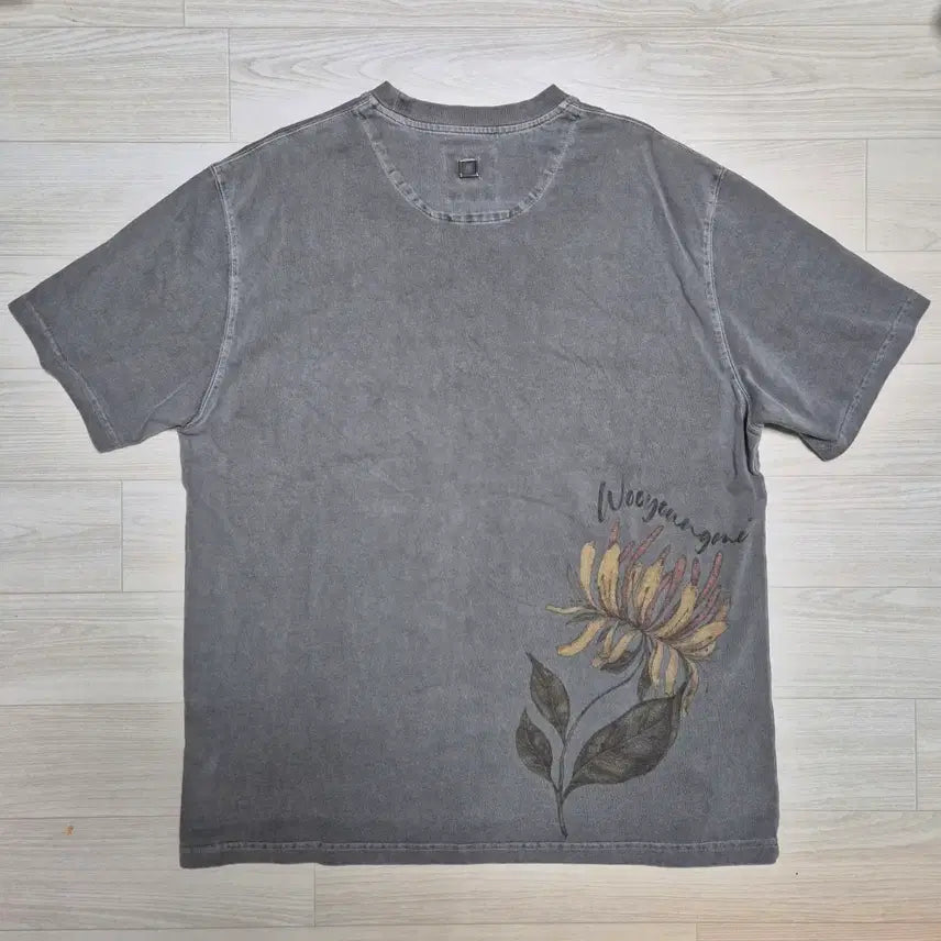 [SOLD OUT] (정품) 우영미 25SS 그레이 플라워 반팔 티셔츠 48