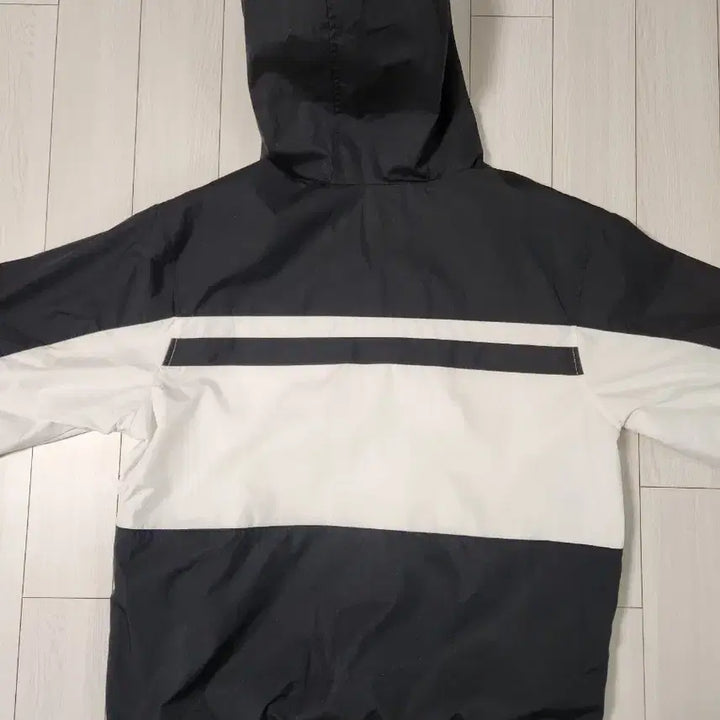 [BUNJANG] Nike Sportswear Air Woven Anorak Jacket White Black Size M / 나이키 스포츠웨어 에어 우븐 아노락 바람막이 자켓 화이트 블랙 사이즈M