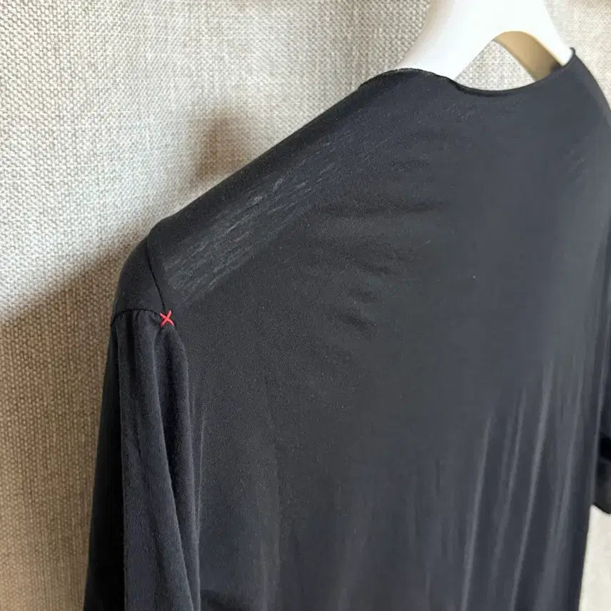 [SOLD OUT] [52] ma+ 엠에이크로스 스퀘어 넥 티셔츠 블랙