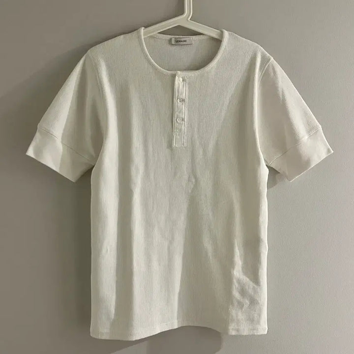 [BUNJANG] Lemaire RIB Henley Top - Milk / (새상품)[L] 르메르 26ss RIB HENLEY 헨리 탑/밀크