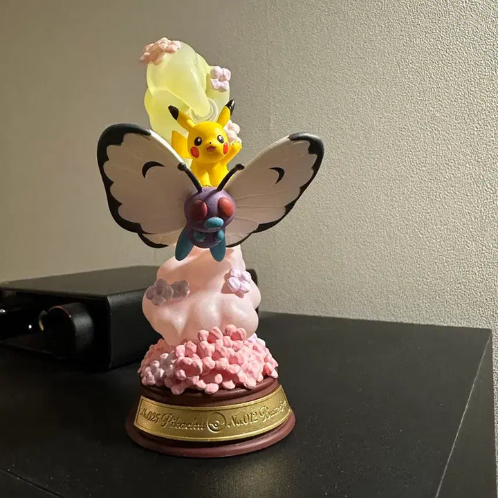 [BUNJANG] Pokemon Pikachu Butterfree Figure / 포켓몬 피카츄 버터플 피규어 (리멘트 스윙비네트 시리즈)