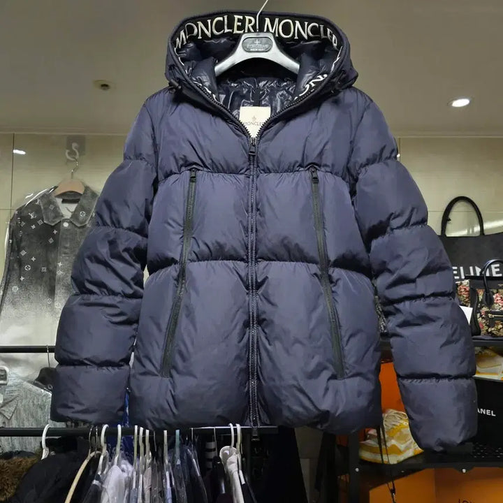 [BUNJANG] Moncler Mongcla Short Down Padded Jacket / {클로젯}[3][백화점판]몽클레어 몽클라 숏 다운 패딩 자켓