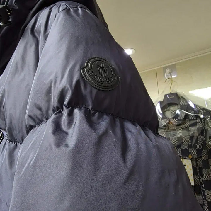 [BUNJANG] Moncler Mongcla Short Down Padded Jacket / {클로젯}[3][백화점판]몽클레어 몽클라 숏 다운 패딩 자켓