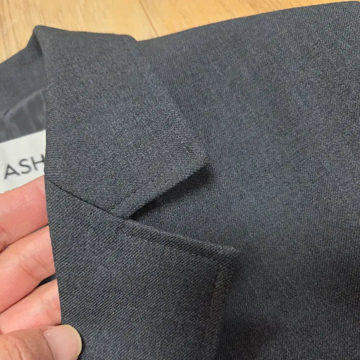 [BUNJANG] BLW Gold Button Classic Wool Jacket (Size 55-66) / 블루워시(BLW) 골드버튼 클래식 울자켓 55-66