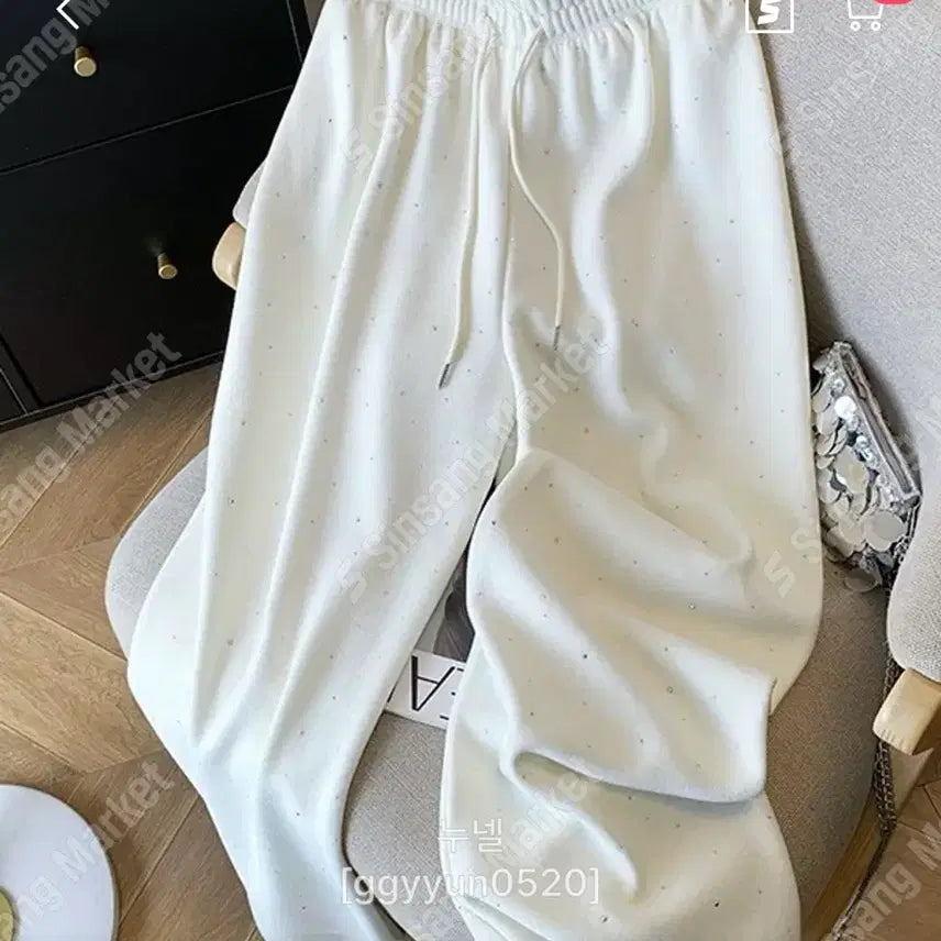 [BUNJANG] Cubic Embellished Ivory Training Pants / 큐빅 기모pt) 팬츠 트레이닝 밴딩