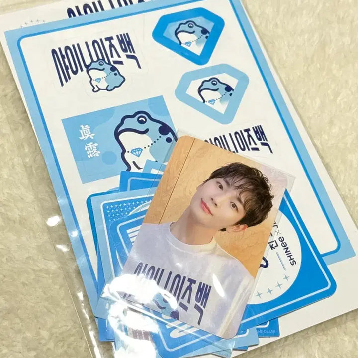 [BUNJANG] SHINee Key SHINee's Back Sticker (Sealed) / 샤이니이즈백 키 스티커 / 미개봉
