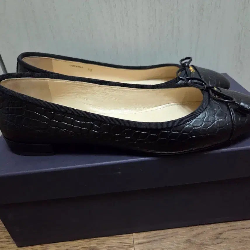 [BUNJANG] Prada Women's Ballerina Flats / 프라다 여성 플랫슈즈 (발레리나슈즈)