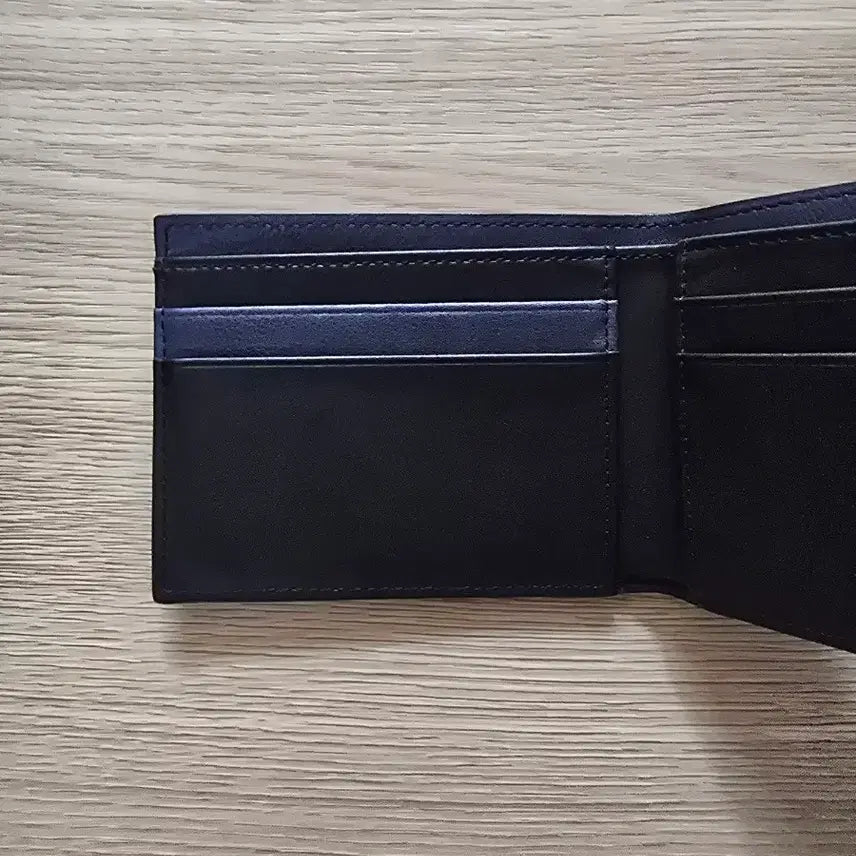 [BUNJANG] BMW Leather Bifold Wallet / BMW 블랙 가죽 반지갑
