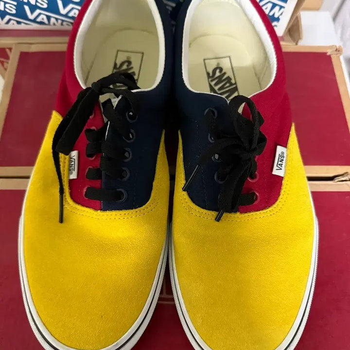 [BUNJANG] Vans Black Red Sneakers / (280)반스 검노빨 컬러 슈즈