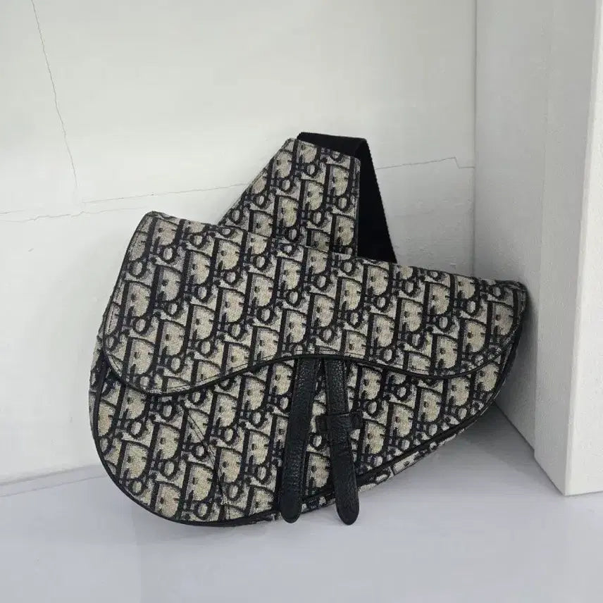 [BUNJANG] Dior Saddle Oblique Medium Bag / 디올 가방 새들백 오블리크 미디움