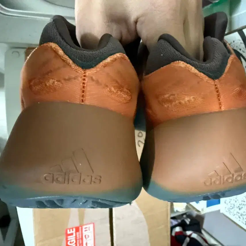 [BUNJANG] Yeezy 700 V3 / (290) yeezy 이지 700 v3