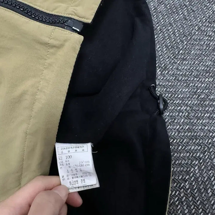 [BUNJANG] Woolsey Fleece Windbreaker Vest / 울시 기모 바람막이 조끼 피싱 베스트
