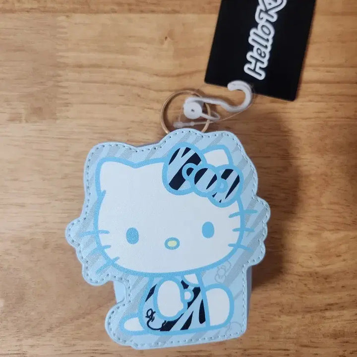[BUNJANG] Hello Kitty Keyring & Lip Case / 헬로키티 키케이스겸 립케이스