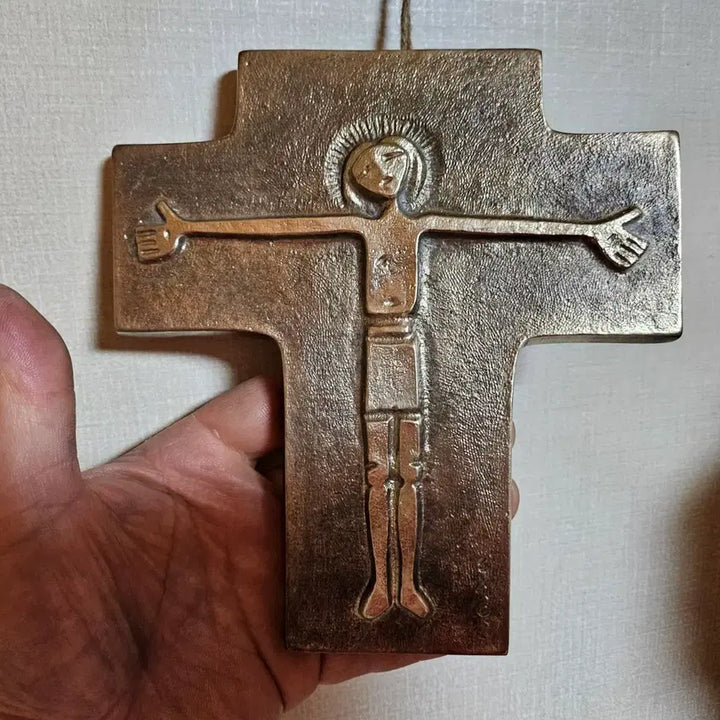 [BUNJANG] Choi Jong Tae Bronze Crucifix Wall Hanging / 최종태 작 벽걸이 십자가 crucifix 청동 Bronze.
