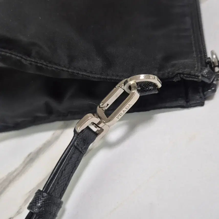 [BUNJANG] Prada Re-Nylon Saffiano Leather Pouch Clutch Bag / (정품) 프라다 리나일론 사피아노 레더 파우치 클러치백