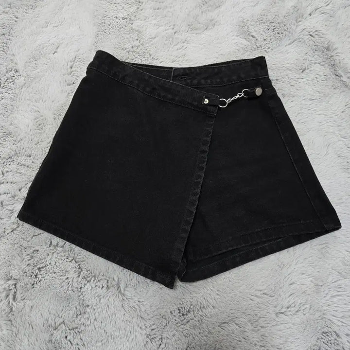 [BUNJANG] Black Denim Wrap Shorts / 블랙 데님 랩 숏팬츠