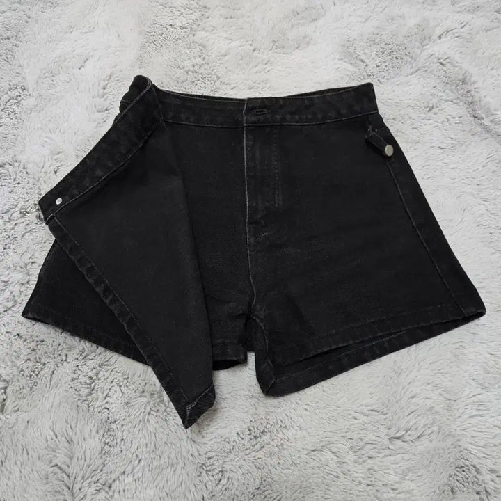 [BUNJANG] Black Denim Wrap Shorts / 블랙 데님 랩 숏팬츠