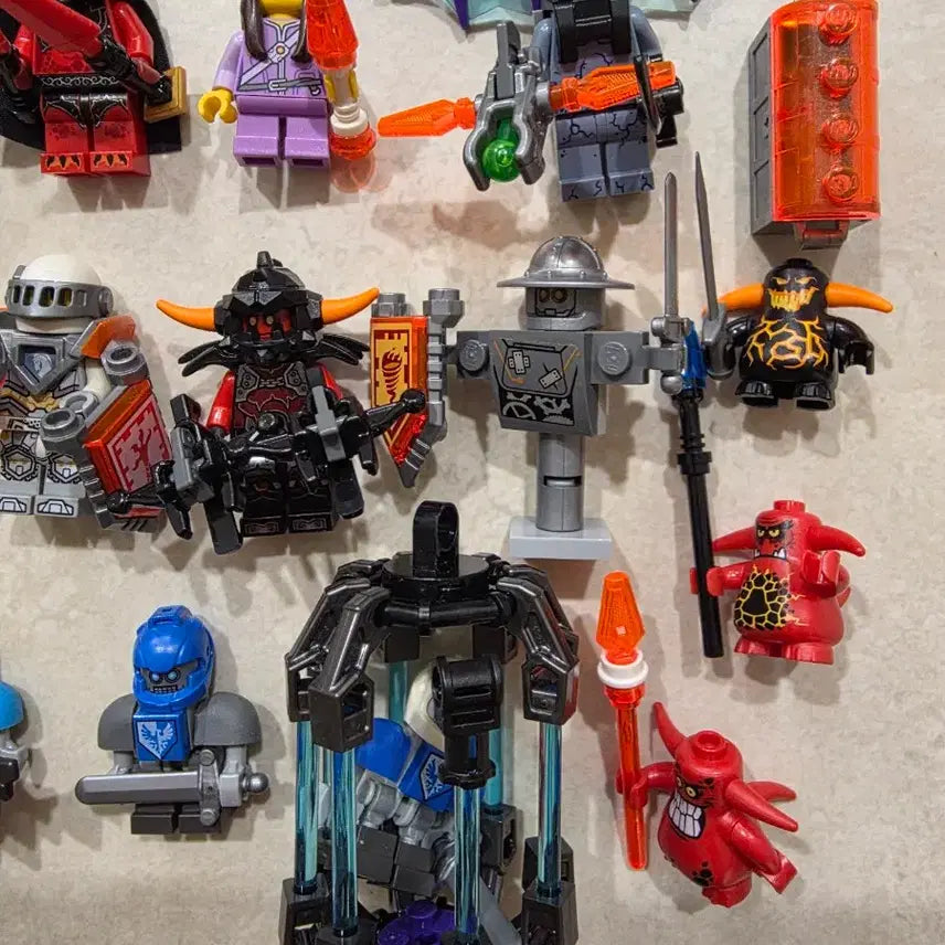 [BUNJANG] LEGO Nexo Knights Bundle Set / 레고 넥소나이츠 미니피규어 일괄 판매