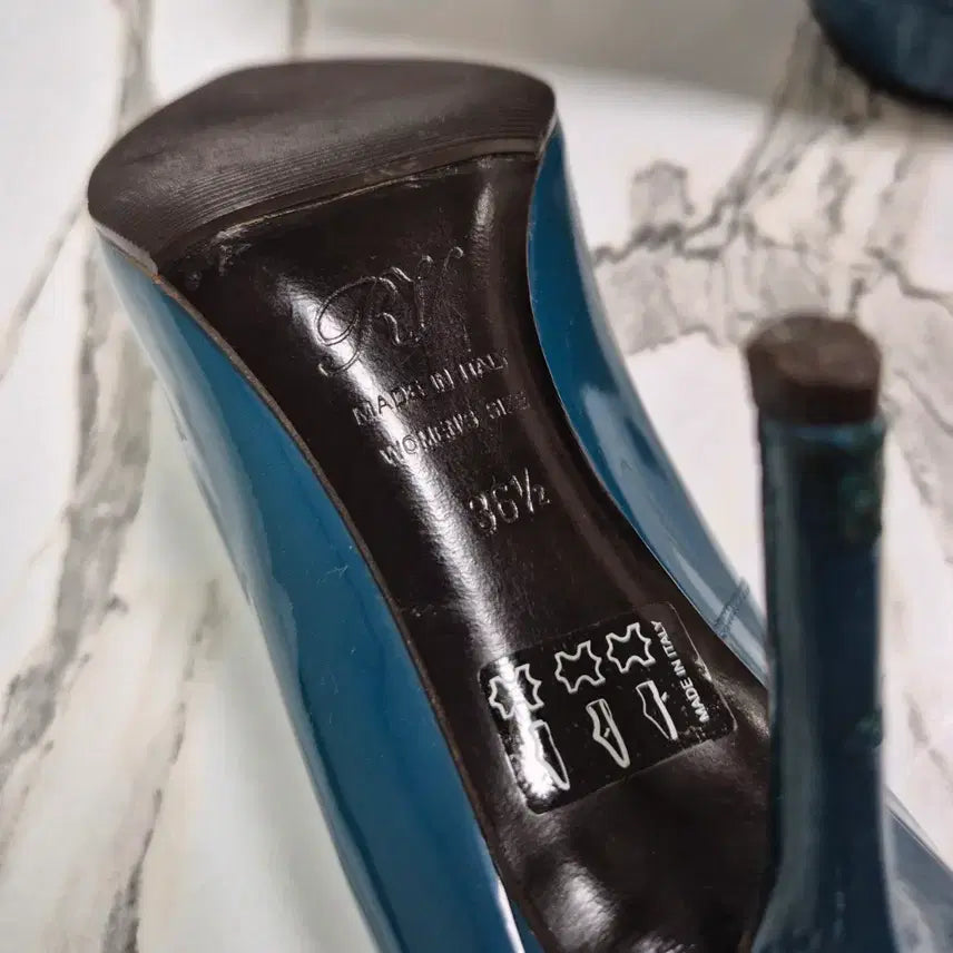 [BUNJANG] Roger Vivier Pumps Shoes 36.5 / (정품) 로저비비에 블루컬러 펌프스 구두 36.5