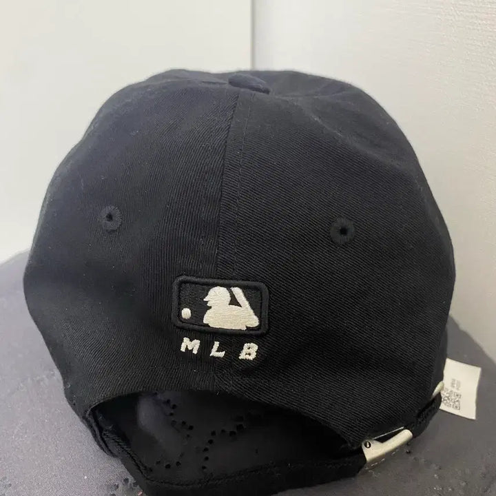[BUNJANG] LA Dodgers Black Ball Cap / LA 다저스 블랙 볼캡