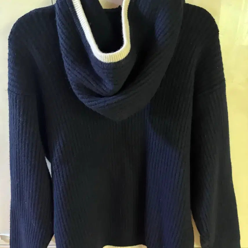 [SOLD OUT] 네이비후드니트 스몰