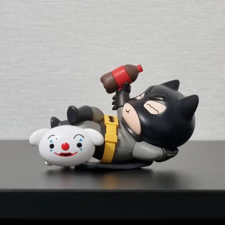 [BUNJANG] Crayon Shin-chan &amp; Whitey Batman &amp; Joker Figure / 6cm 짱구 피규어 배트맨 짱구와 조커 흰둥이