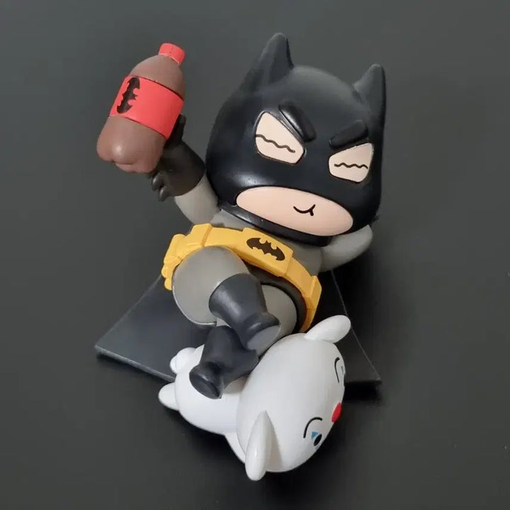 [BUNJANG] Crayon Shin-chan &amp; Whitey Batman &amp; Joker Figure / 6cm 짱구 피규어 배트맨 짱구와 조커 흰둥이