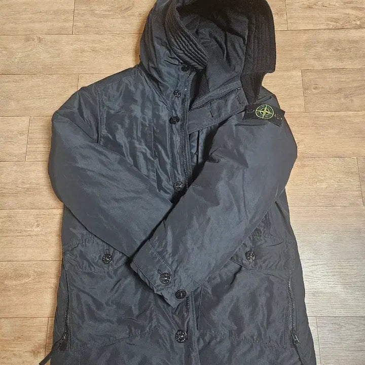 [BUNJANG] Stone Island Black Hooded Padded Coat / 스톤아일랜드 블랙 후드 패딩 코트