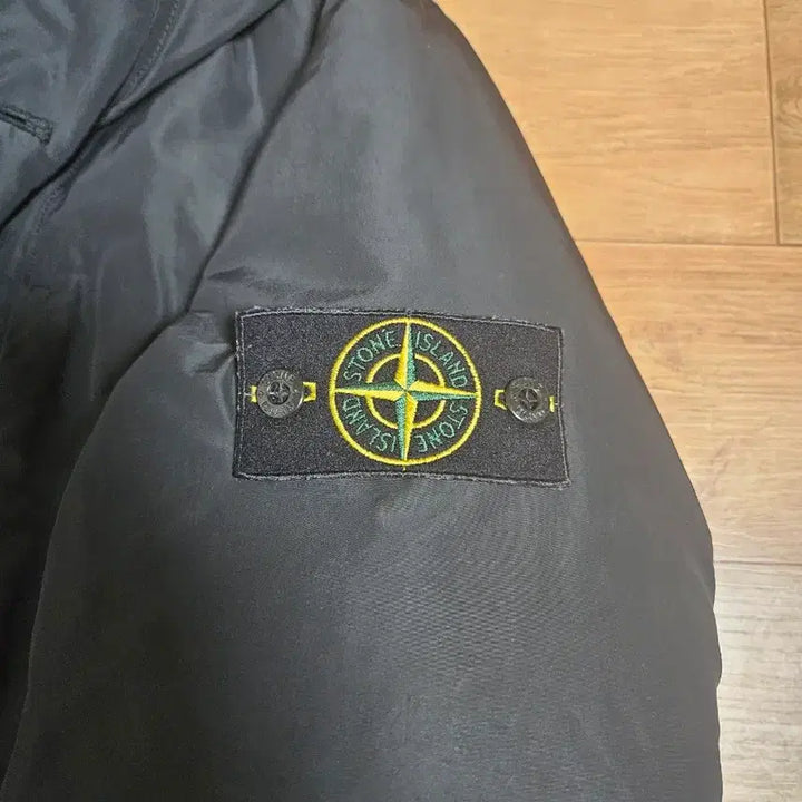 [BUNJANG] Stone Island Black Hooded Padded Coat / 스톤아일랜드 블랙 후드 패딩 코트