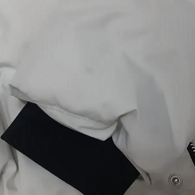 [BUNJANG] Guess White Long Padded Jacket / 게스 화이트 롱패딩