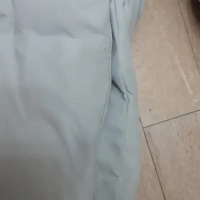 [BUNJANG] Guess White Long Padded Jacket / 게스 화이트 롱패딩