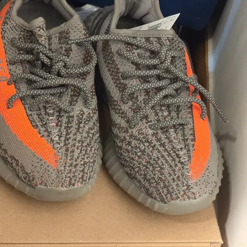 [BUNJANG] Adidas Yeezy Boost 350 V2 Beluga GW1229 / [당일퀵ok.235]아디다스 이지부스트 350 V2벨루가 GW1229