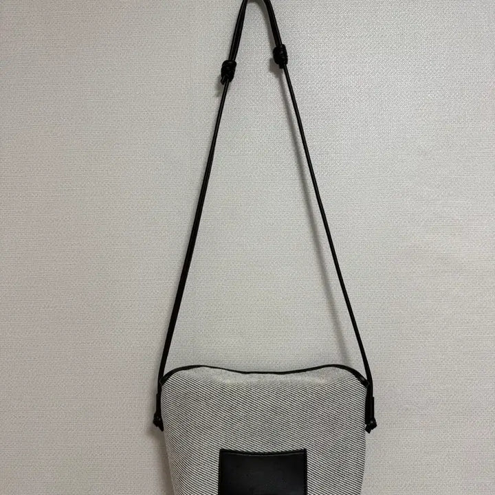 [BUNJANG] Hansum Shoulder Bag / 한섬)마인가방