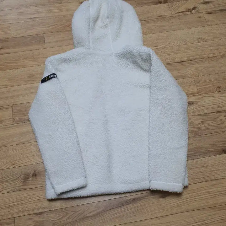 [BUNJANG] National Geographic Fleece Hoodie / 내셔널지오그래픽 후리스 흰색 후드집업