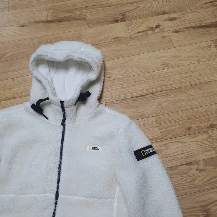 [BUNJANG] National Geographic Fleece Hoodie / 내셔널지오그래픽 후리스 흰색 후드집업
