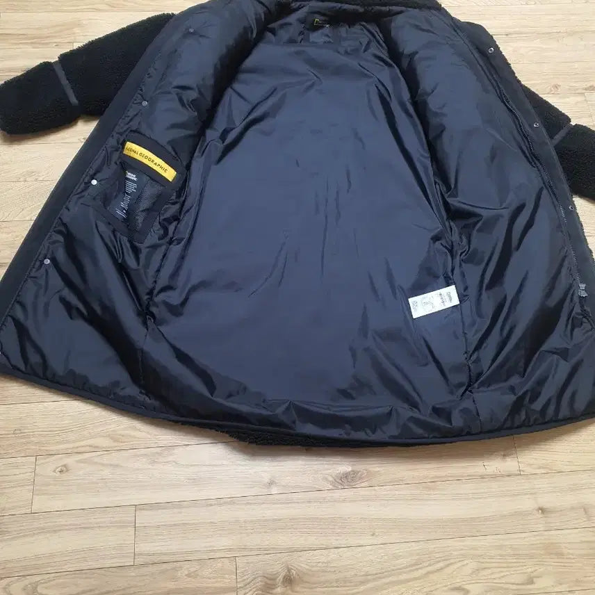 [SOLD OUT] 내셔널지오그래픽 뽀글이 롱 코트 블랙 90사이즈
