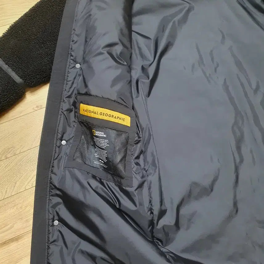 [SOLD OUT] 내셔널지오그래픽 뽀글이 롱 코트 블랙 90사이즈