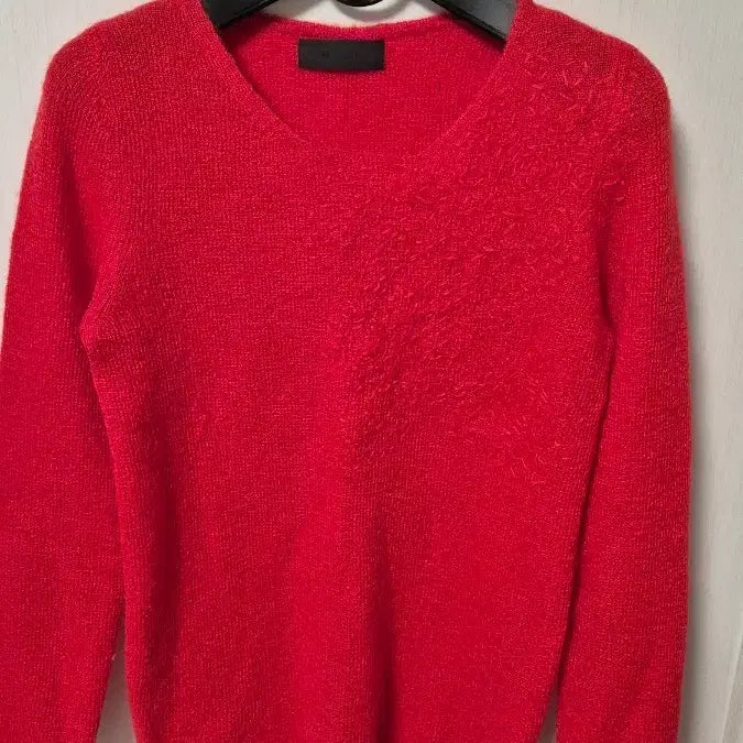 [BUNJANG] Mine Red V-Neck Knit / MINE 마인 레드 브이넥 니트