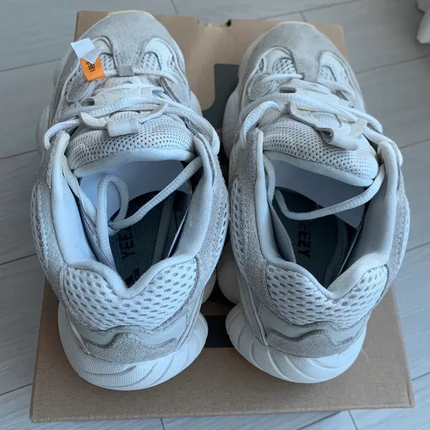 [BUNJANG] Adidas Yeezy 500 Bone White FV3573 (Size 240) / 아디다스 이지 500 본화이트 FV3573 240사이즈