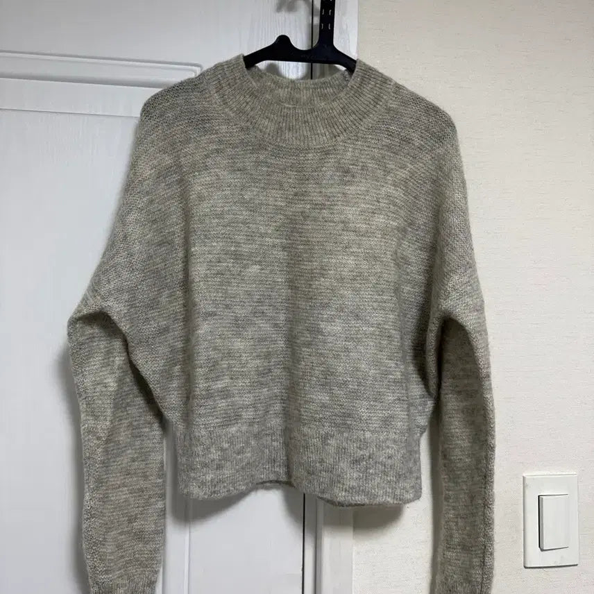 [BUNJANG] &amp; Other Stories Semi-Crop Knit Top / &amp; Other Stories 세미 크롭 니트 XS (44-66)