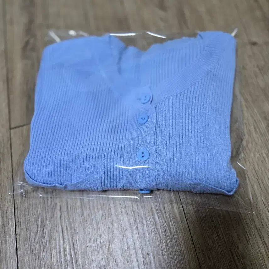 [BUNJANG] Sky Blue Ribbed Knit Cardigan / 은은한 스카이 블루 골지 니트 가디건