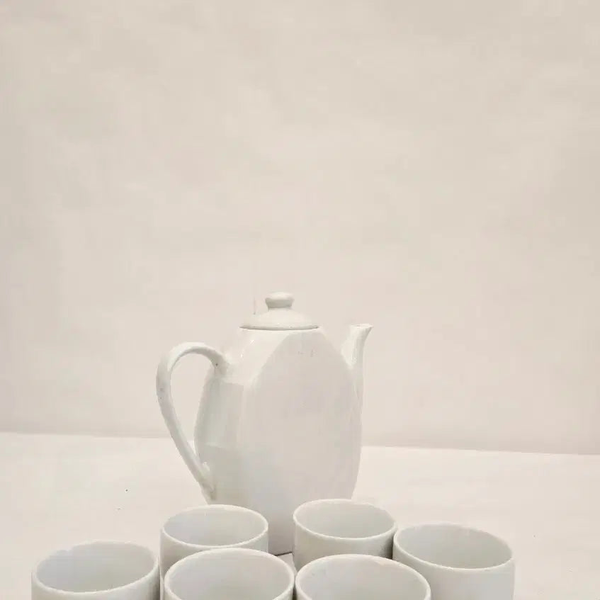 [BUNJANG] Seoksan White Porcelain Tea Set (1 Kettle + 6 Cups) / 석산 낙관 백자 다기세트 (주전자1 + 잔6) / 25,000원