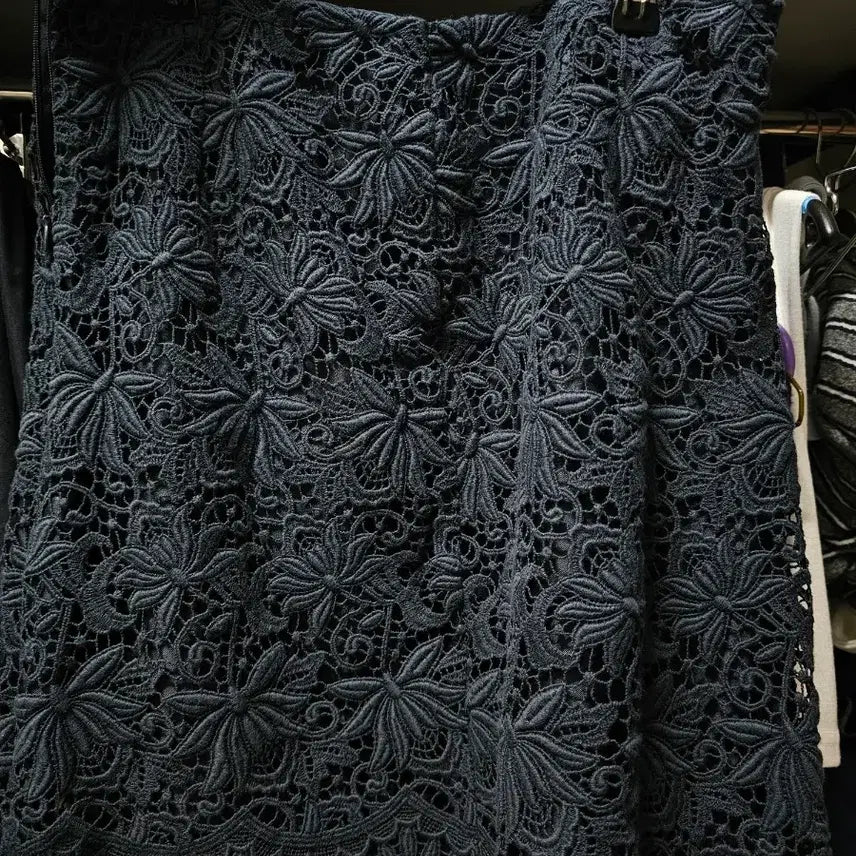 [BUNJANG] MaybeBaby Lace Skirt - Navy / 메이비베이비 레이스 스커트 네이비